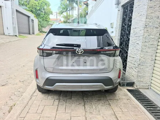 Toyota Yaris Cross photo 2