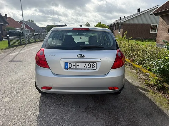 Kia Ceed 2009 photo 5