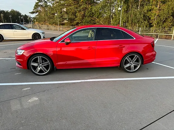 Audi A3 2016 photo 2