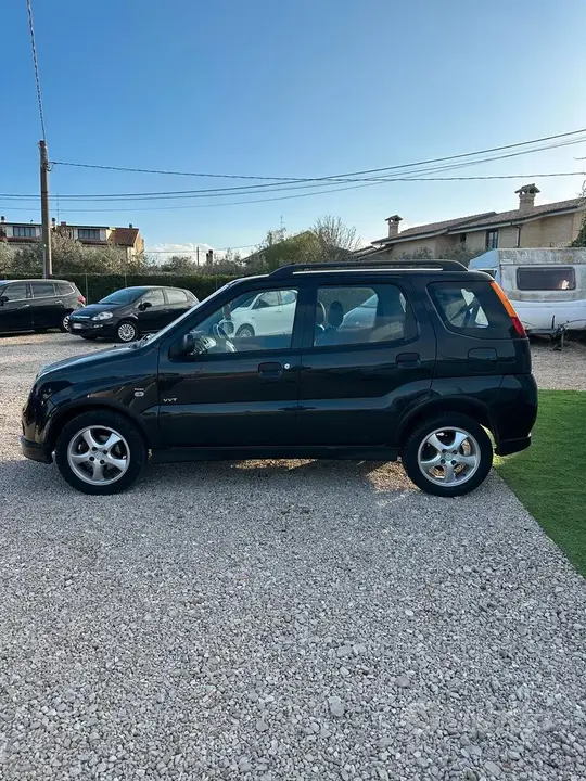Suzuki Ignis 2005 photo 2