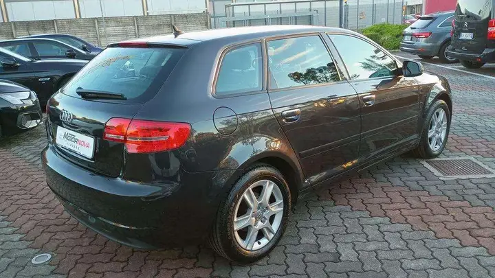 Audi A3 2012 photo 2
