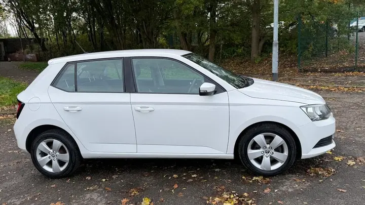 Skoda Fabia 2016 photo 5