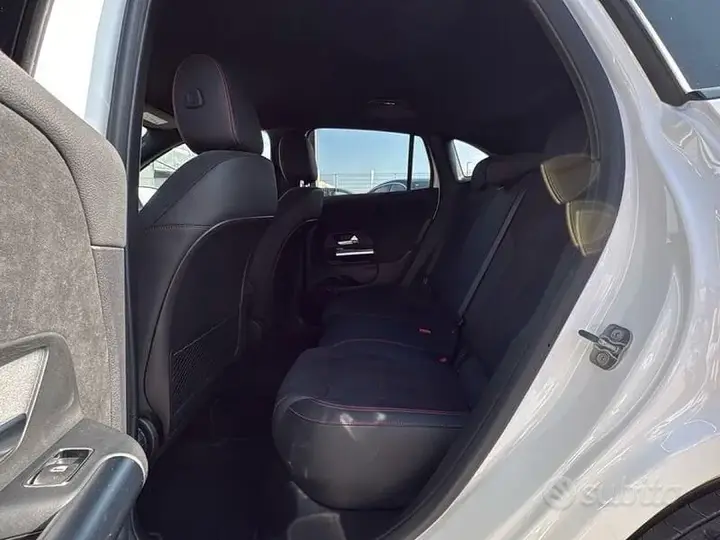 Mercedes-Benz Gla 2023 photo 4