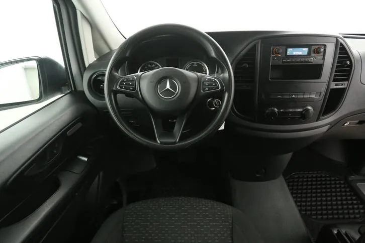 Mercedes-Benz Evito 2022 photo 2