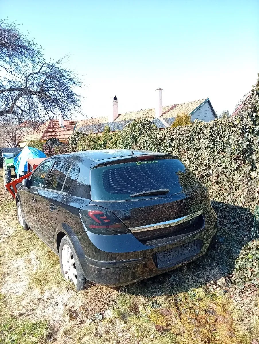 Opel Astra 2004 photo 3