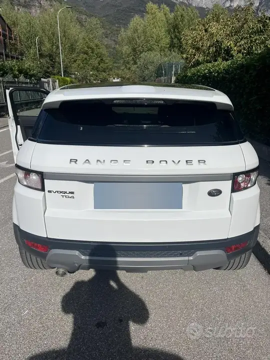 Land Rover Range Rover Evoque 2013 photo 2