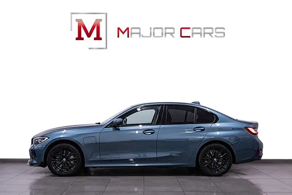 BMW 330E 2021 photo 3