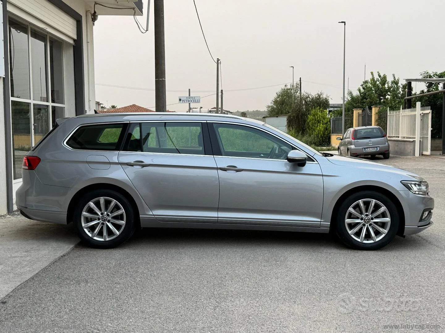 Volkswagen Passat 2022 photo 3