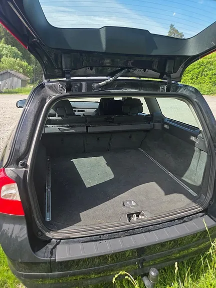 Volvo V70 2011 photo 4
