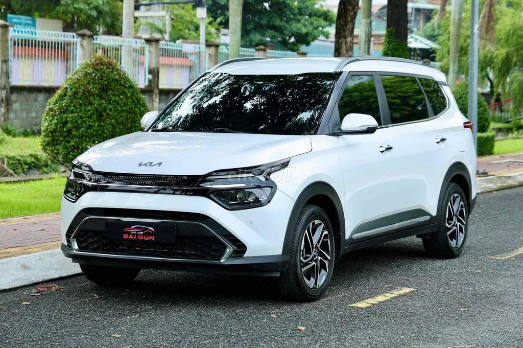 Kia Carens 2024 photo 3