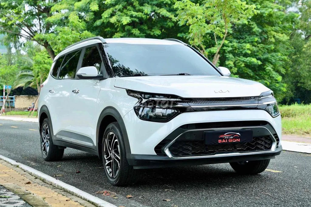 Kia Carens 2024 photo 2