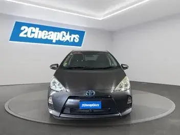 Toyota Aqua 2013 photo 3