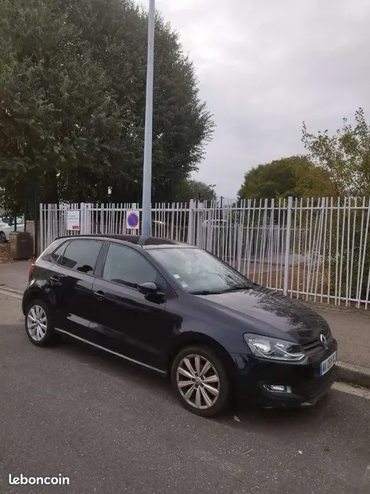 Volkswagen Polo 2010 photo 3