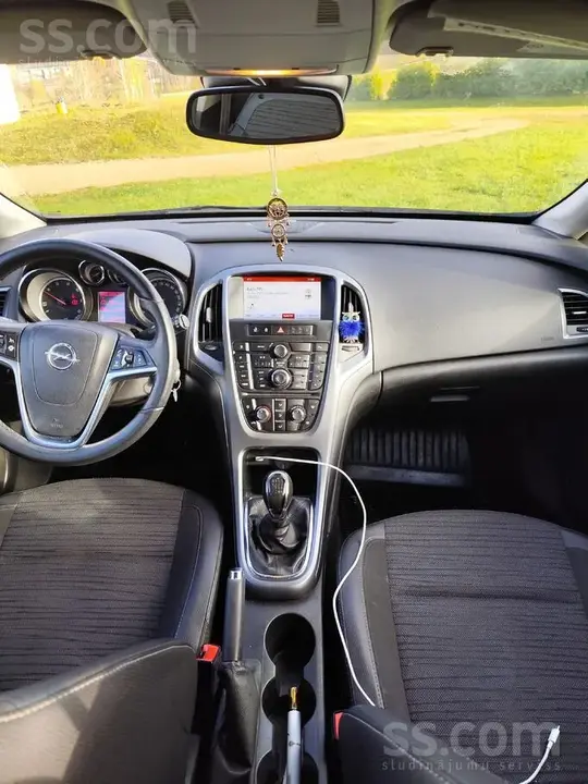 Opel Astra 2015 photo 5