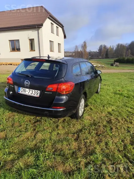 Opel Astra 2015 photo 3
