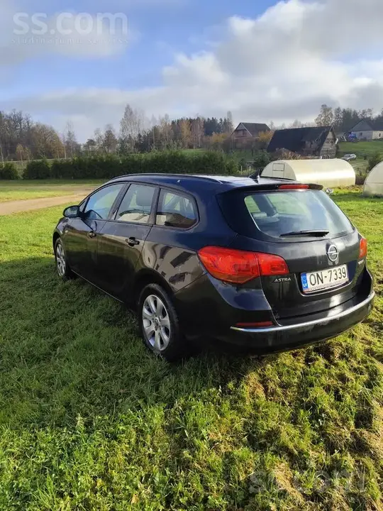 Opel Astra 2015 photo 4