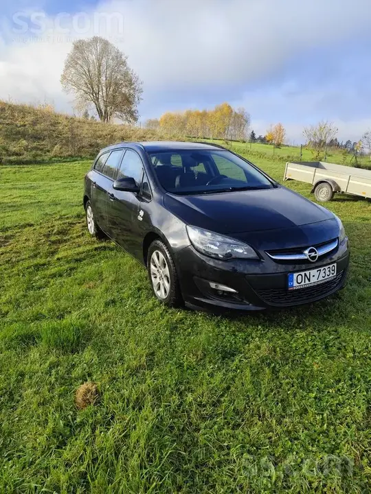 Opel Astra 2015 photo 2