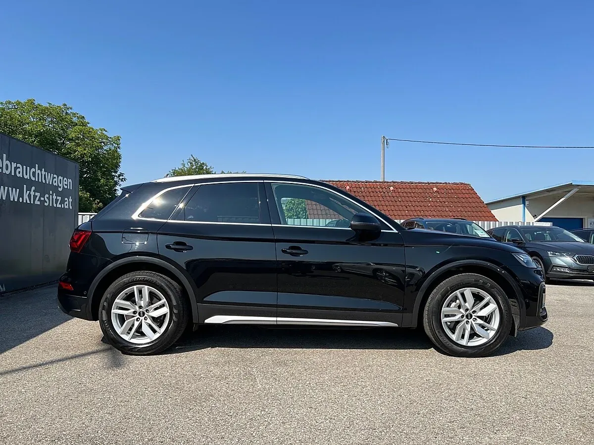 Audi Q5 2022 photo 2