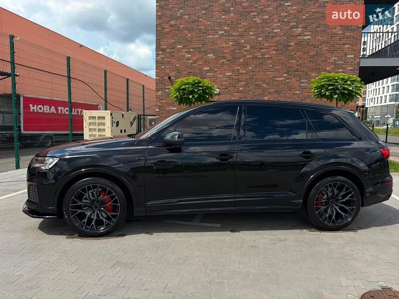 Audi Q7 2022 photo 2