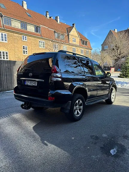 Toyota Land Cruiser 2008 photo 4