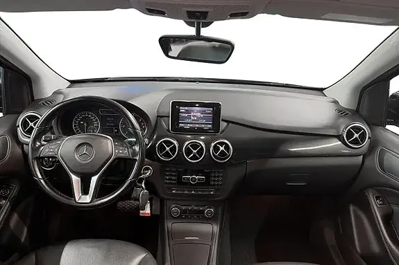 Mercedes-Benz B 180 2013 photo 5