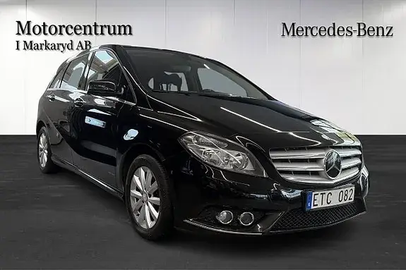Mercedes-Benz B 180 2013 photo 2