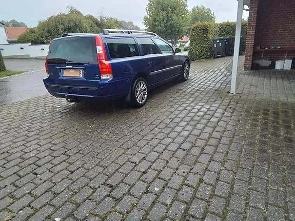 Volvo V70 2006 photo 2