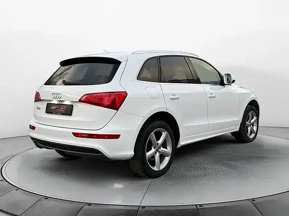 Audi Q5 2010 photo 5