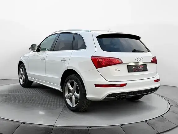 Audi Q5 2010 photo 3