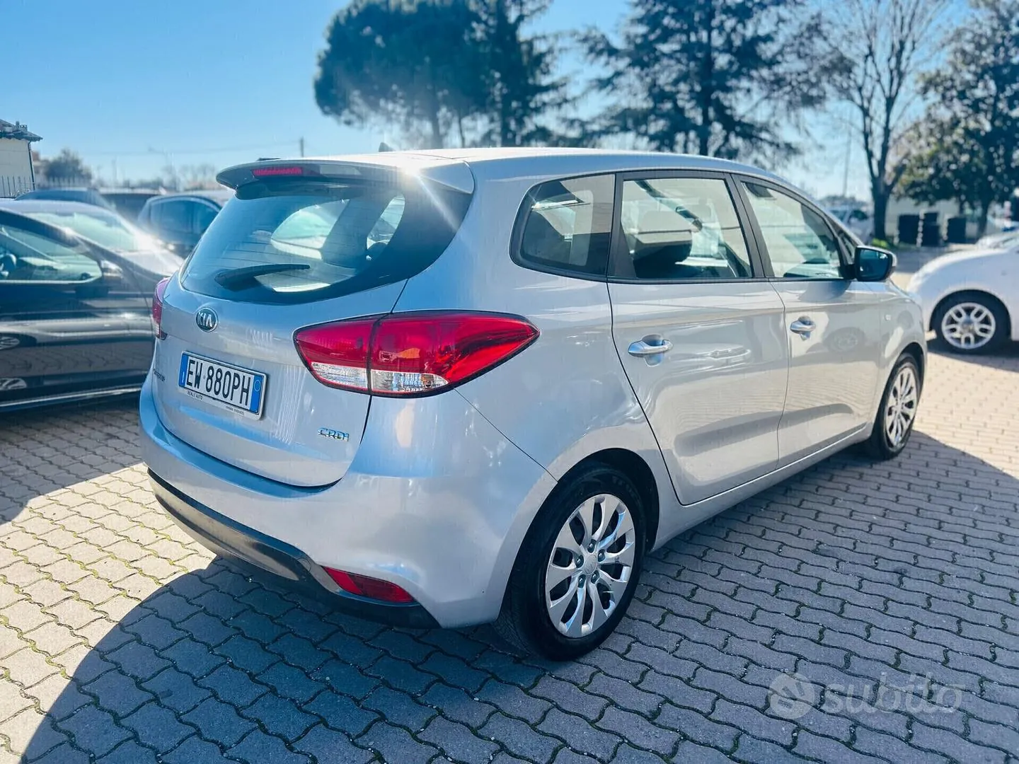 Kia Carens 2014 photo 5