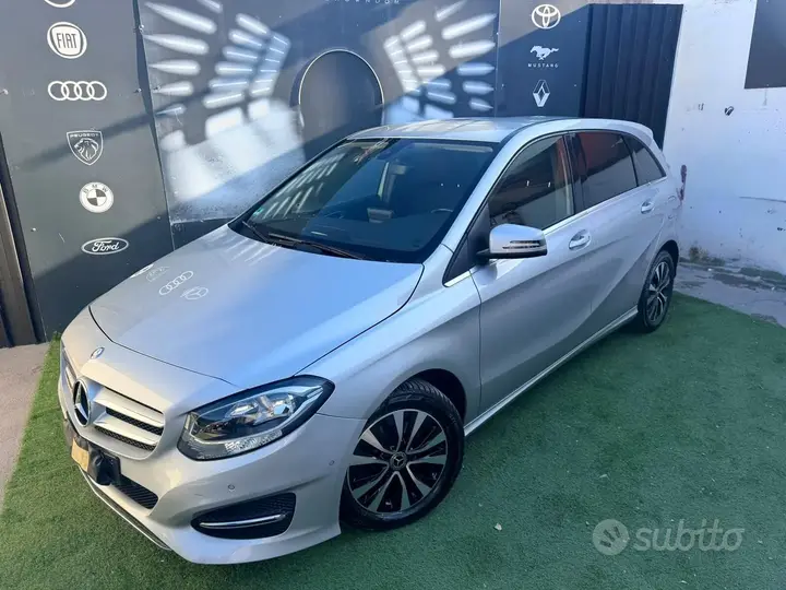 Mercedes-Benz B 180 2017 photo 2