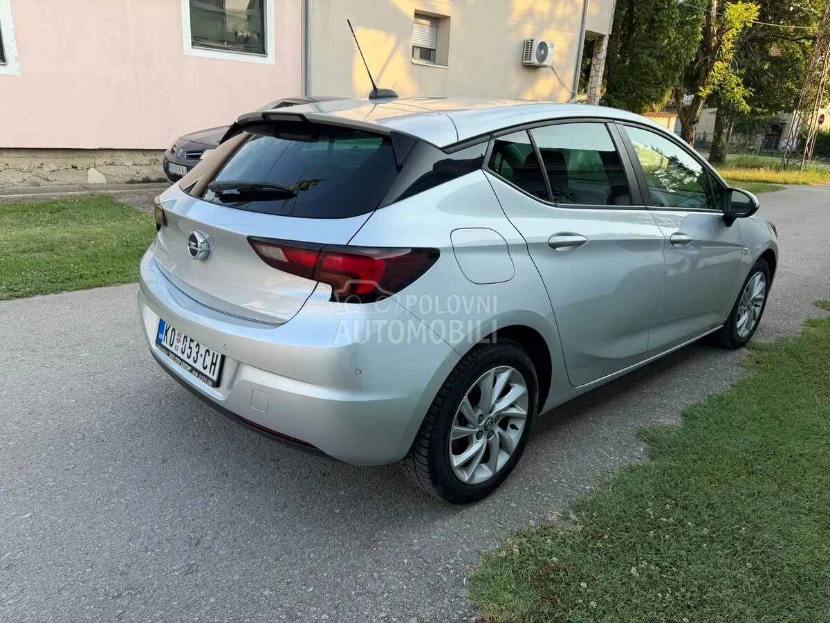 Opel Astra K 2020 photo 5