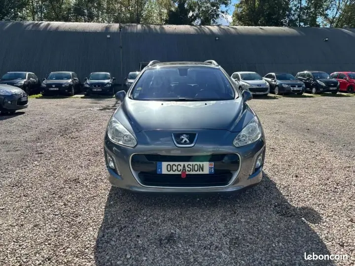 Peugeot 308 2011 photo 3