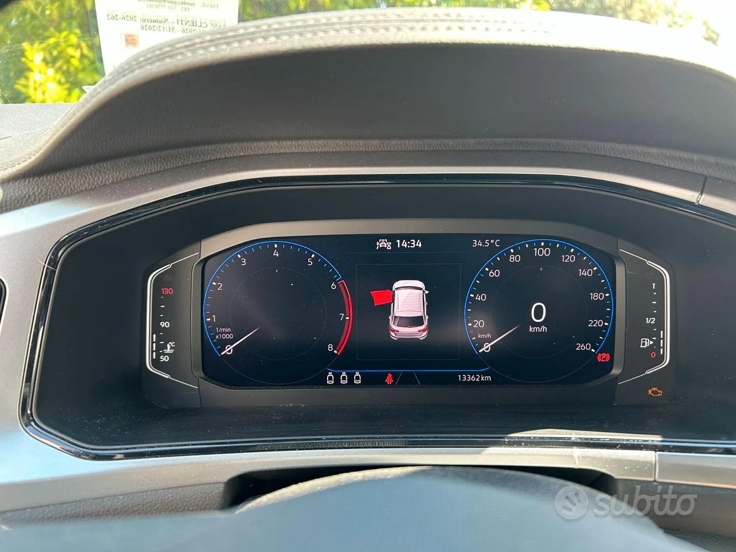 Volkswagen T-Roc 2023 photo 3