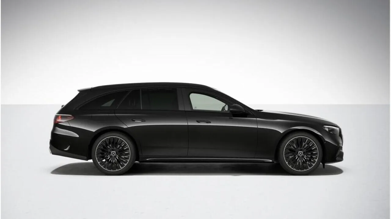 Mercedes-Benz E-Class photo 3