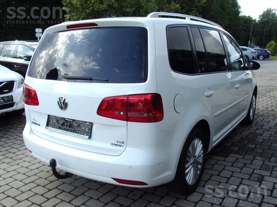Volkswagen Touran 2015 photo 3