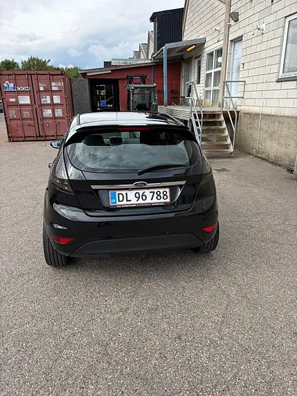 Ford Fiesta 2013 photo 2