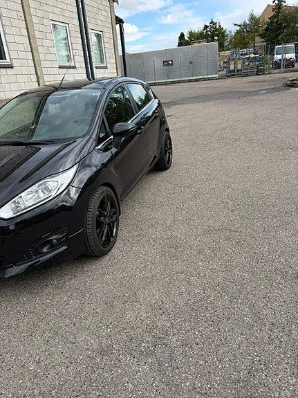 Ford Fiesta 2013 photo 4