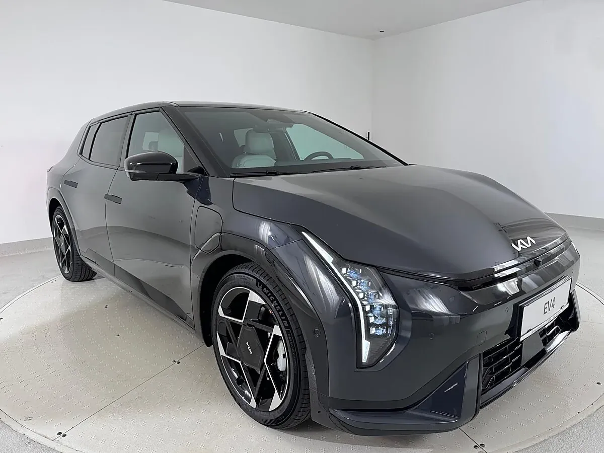 Kia Ev4 2026 photo 2