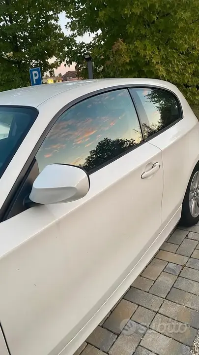 BMW 1 Series 2010 photo 3