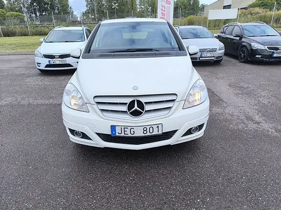 Mercedes-Benz B170 2009 photo 2