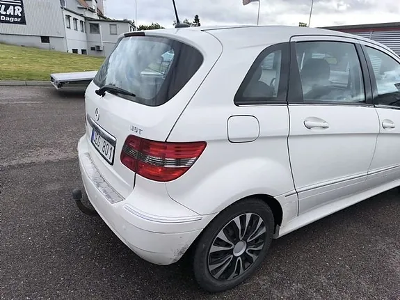 Mercedes-Benz B170 2009 photo 4