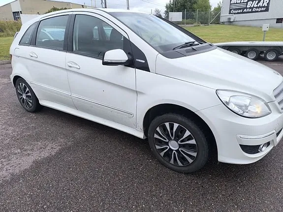 Mercedes-Benz B170 2009 photo 3
