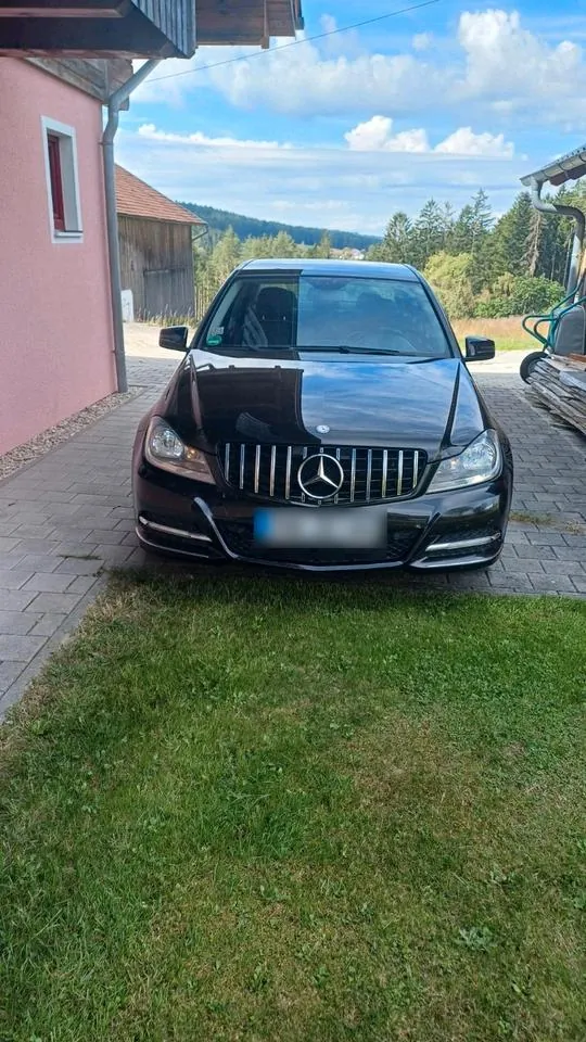 Mercedes-Benz C 180