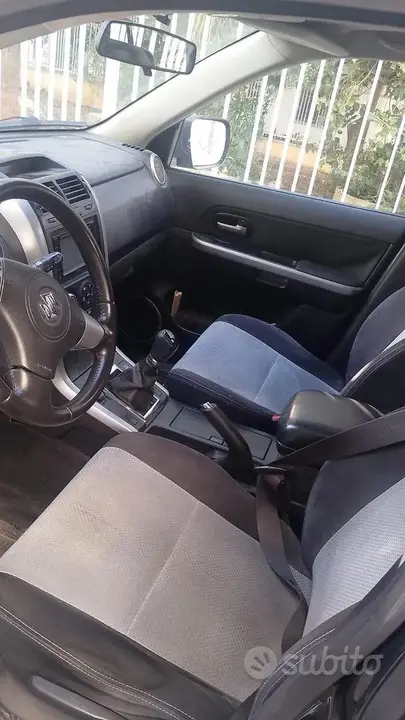Suzuki Grand Vitara 2009 photo 2