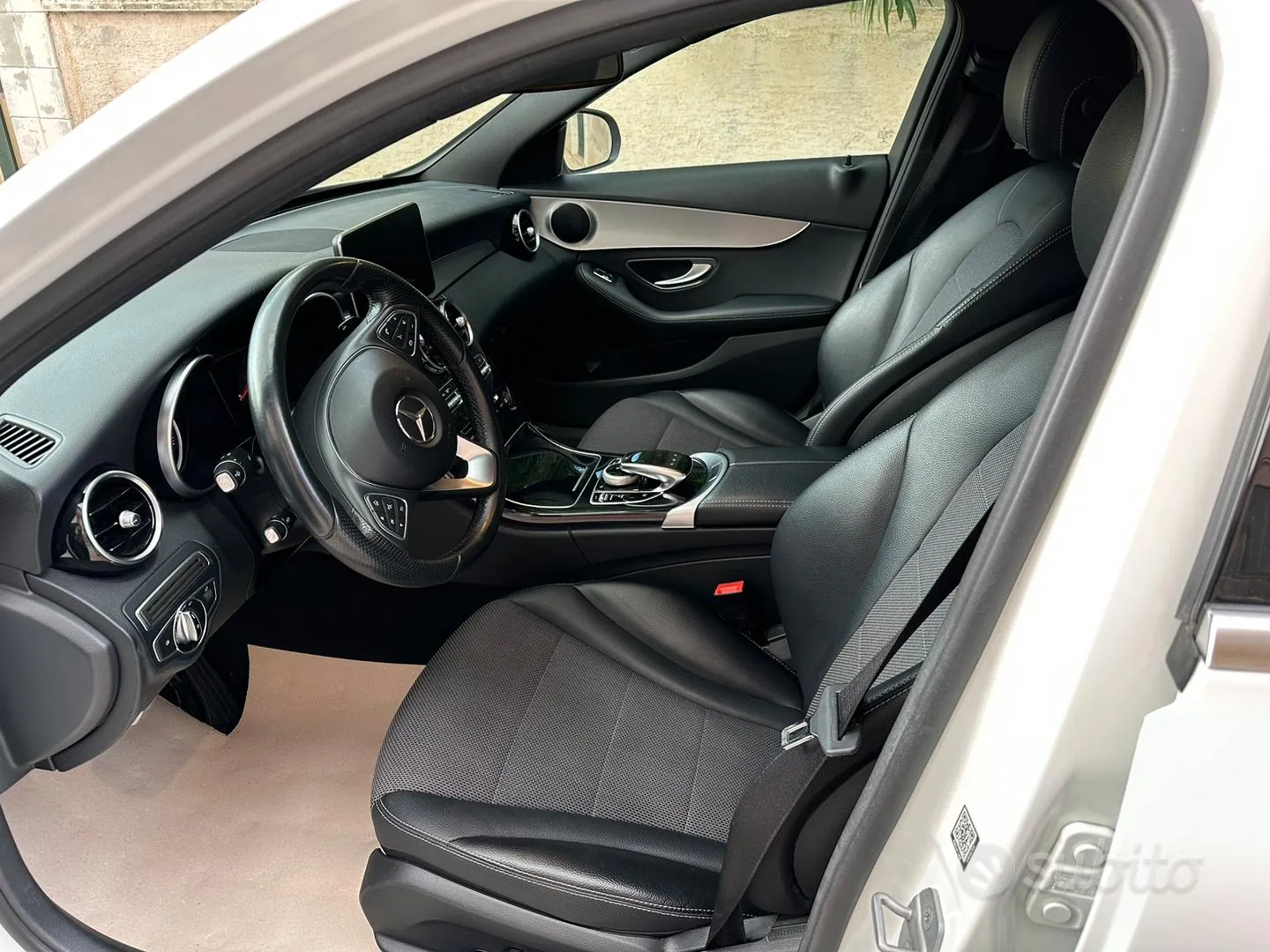 Mercedes-Benz C 220 2016 photo 3