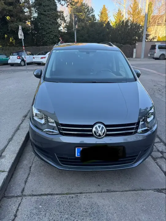 Volkswagen Sharan 2016 photo 2