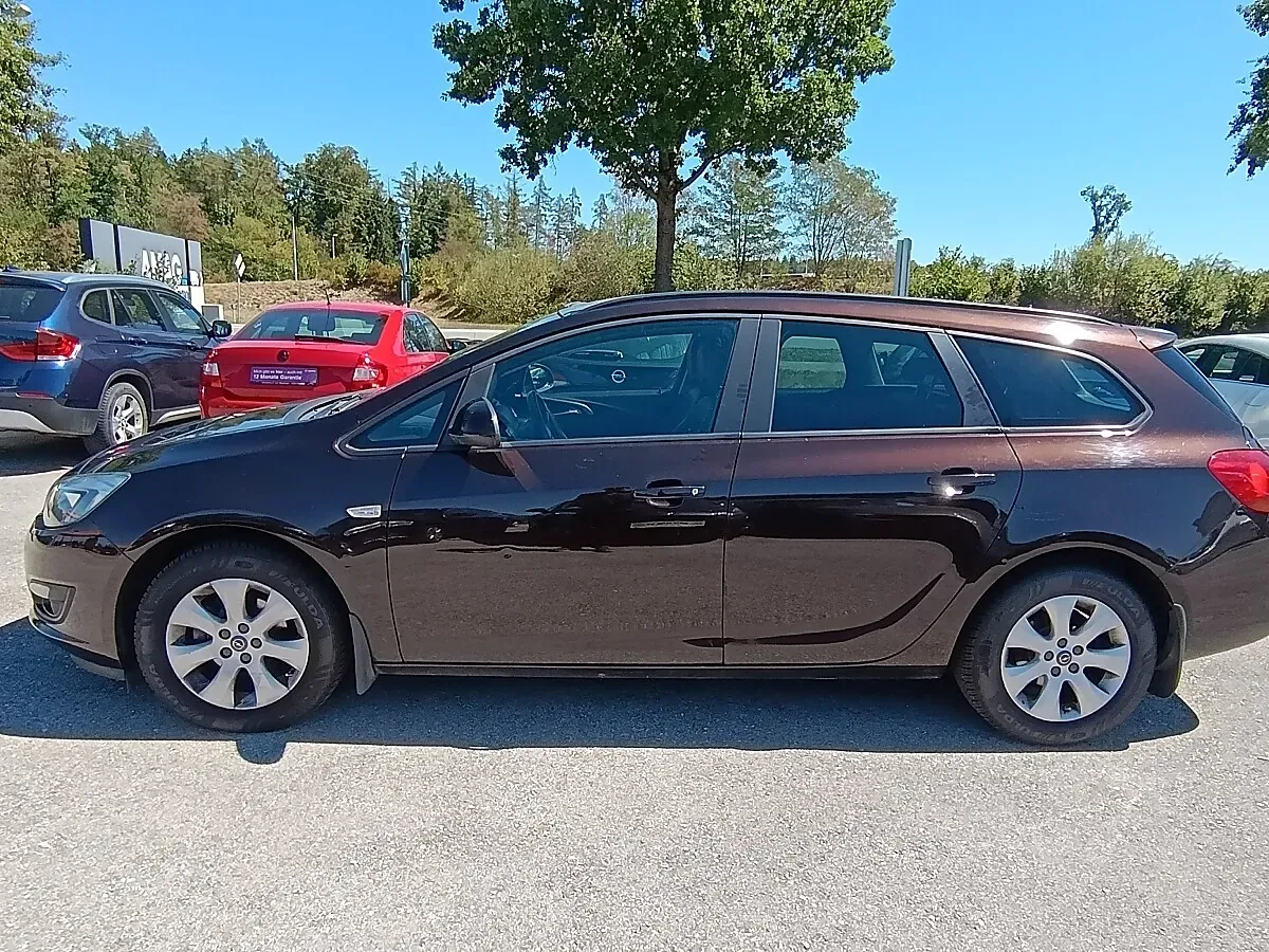 Opel Astra 2015 photo 2