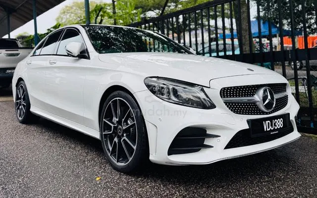 Mercedes-Benz C300