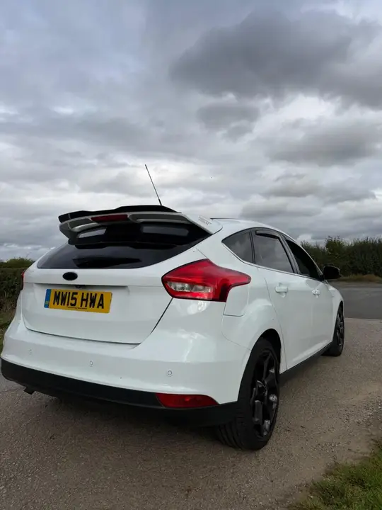 Ford Focus 2015 photo 3